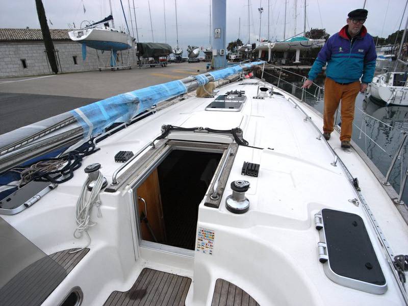 Bavaria 42 cruiser