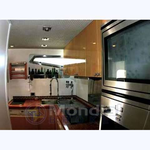 Azimut 76 extended