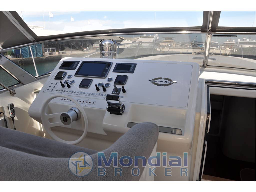 Magnum marine 53