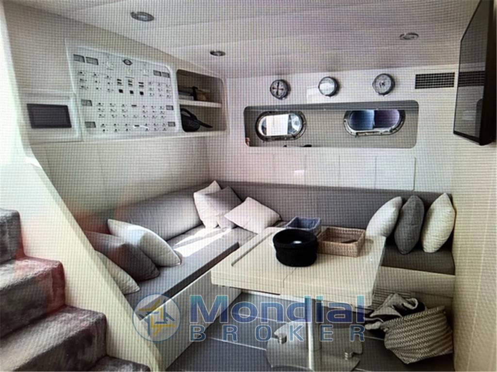 Magnum marine 53