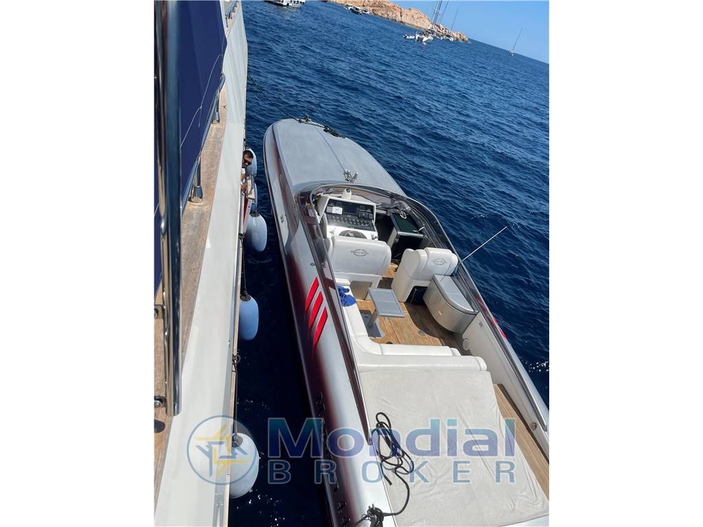 Magnum marine 44