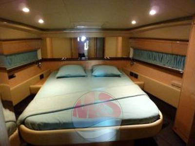 Ferretti 530 fly