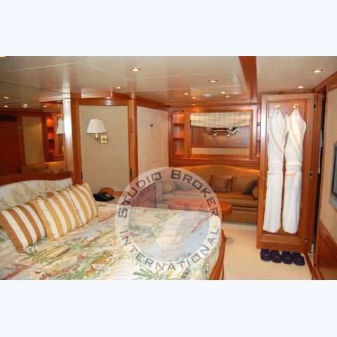 Benetti Tradition 100