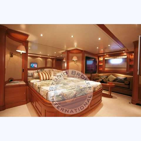 Benetti Tradition 100