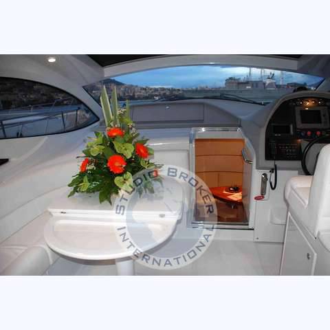Pershing 46