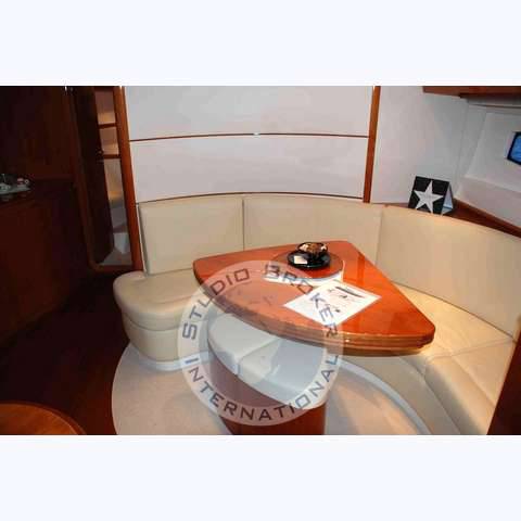 Pershing 46