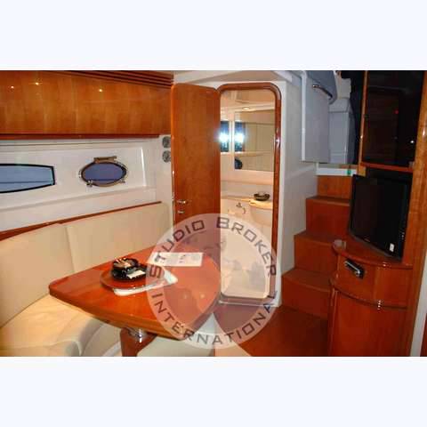 Pershing 46