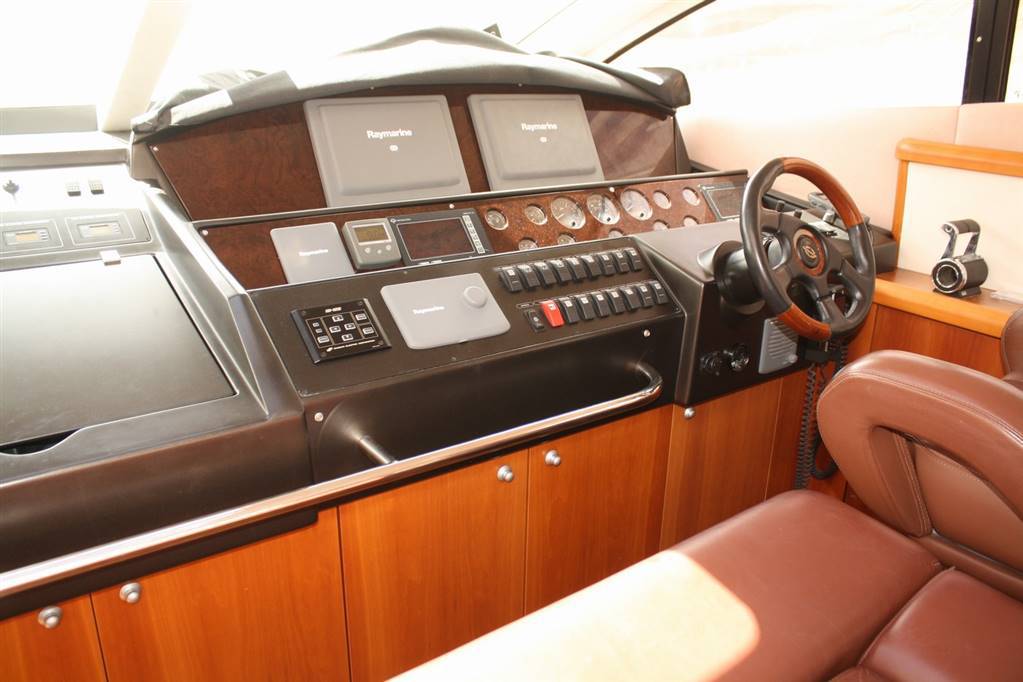 Sunseeker ltd Predator 72