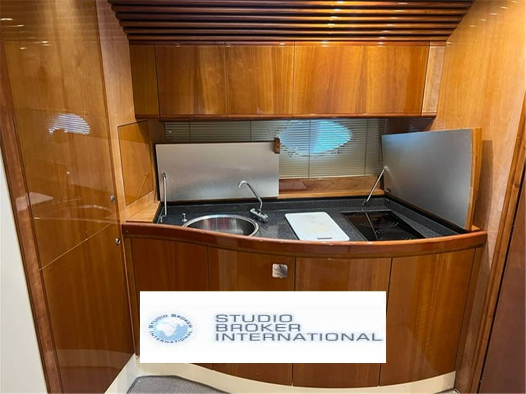 Cantieri navali adriatico Pershing 52