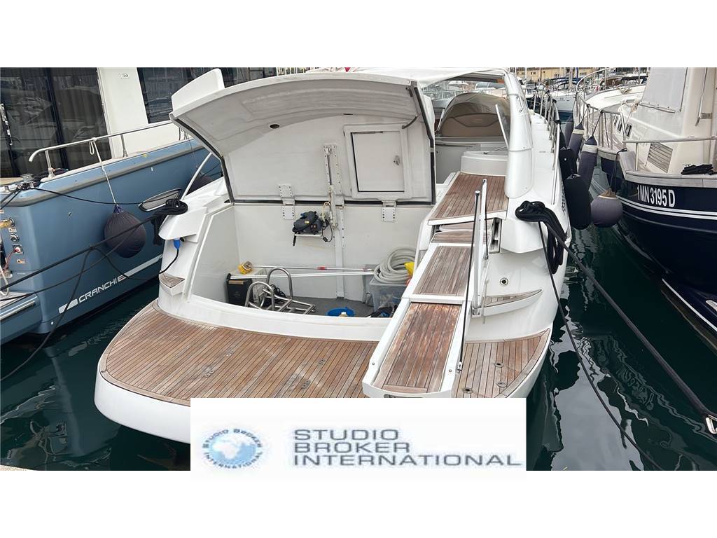 Cantieri navali adriatico Pershing 52