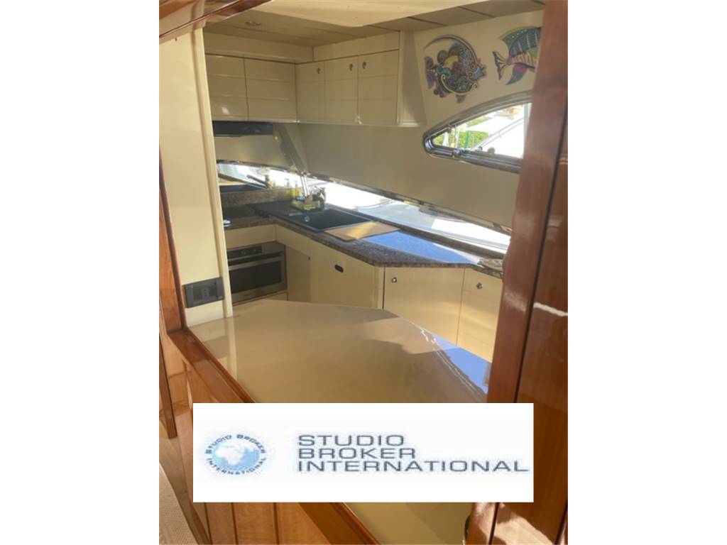 Ferretti spa 680 fly