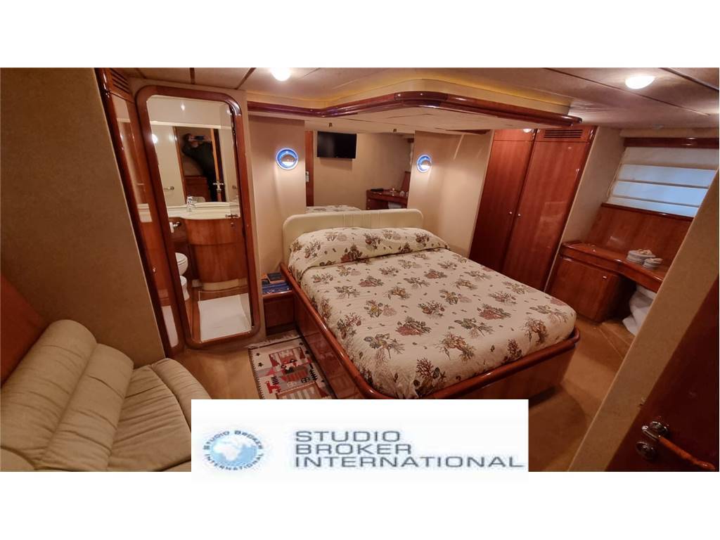 Ferretti spa 680 fly