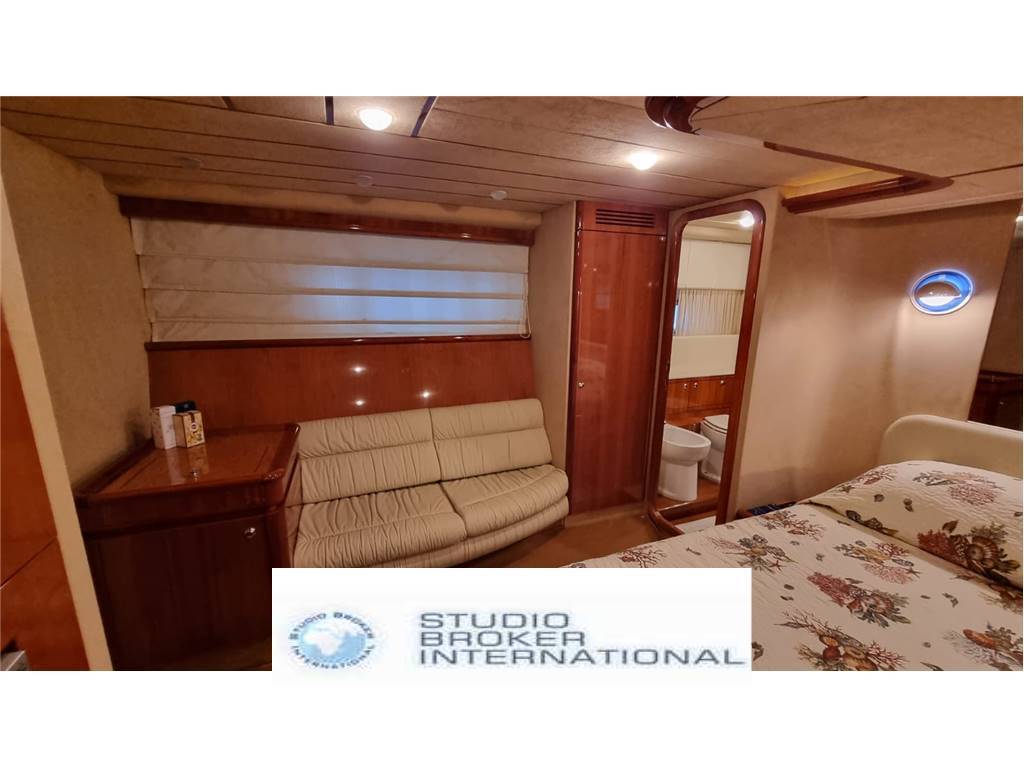 Ferretti spa 680 fly