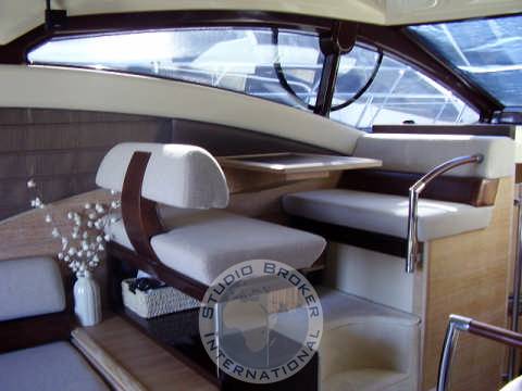 Azimut Az 47