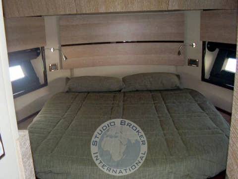Azimut Az 47