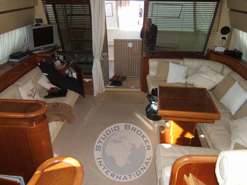 Ferretti 165