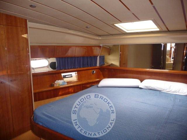 Ferretti 53