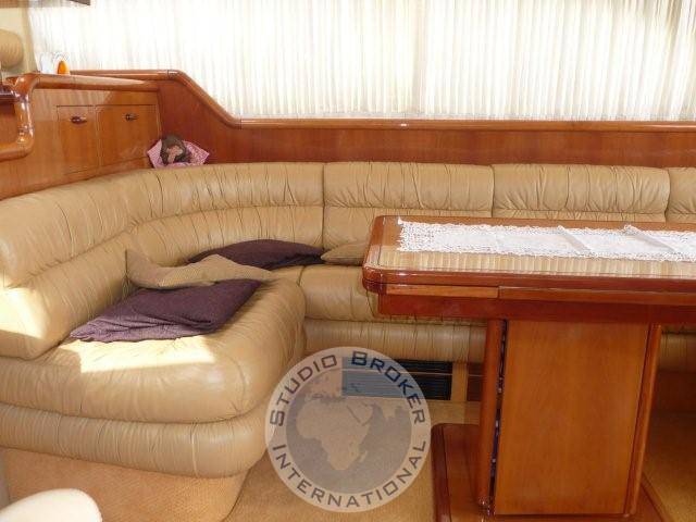 Ferretti 53