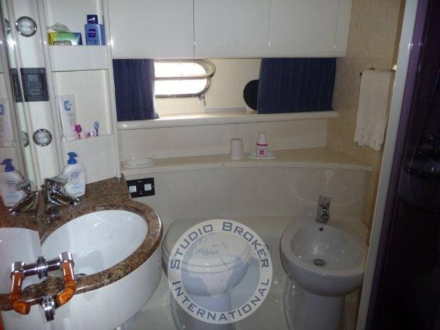 Ferretti 53