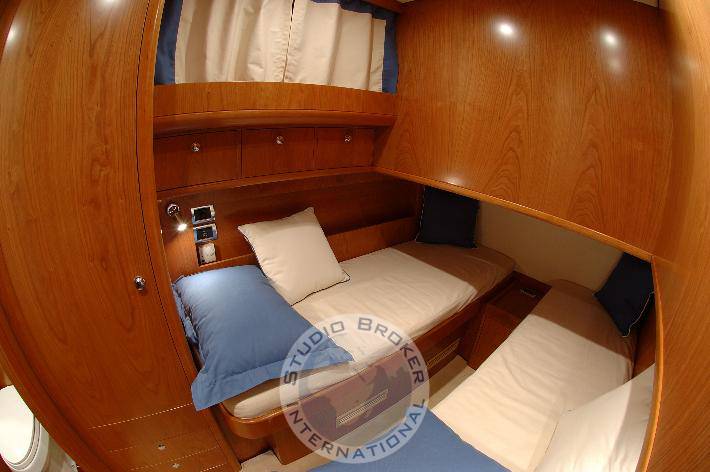 Di donna Serapo 42 cabin