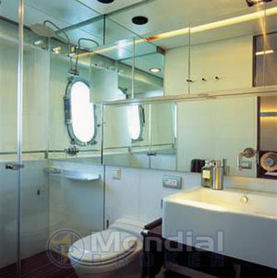 Azimut 116