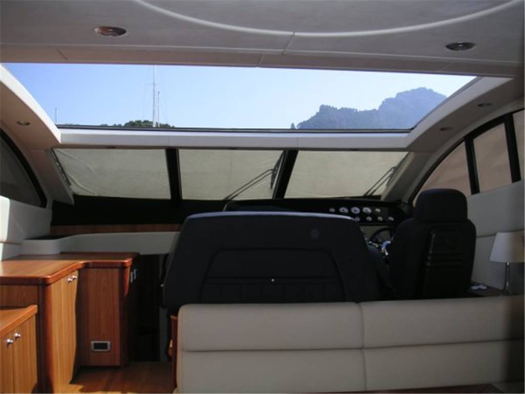 Sunseeker Predator 62