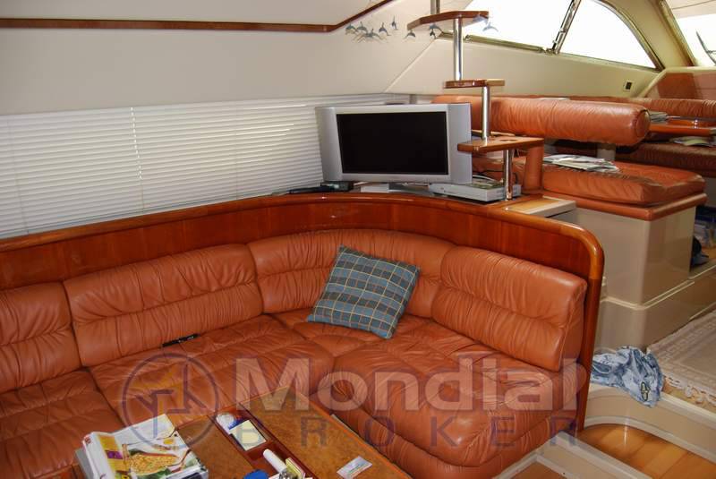 Ferretti 165