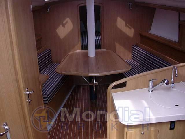 Delphia yachts Delphia 37