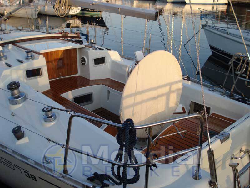 Beneteau First 38