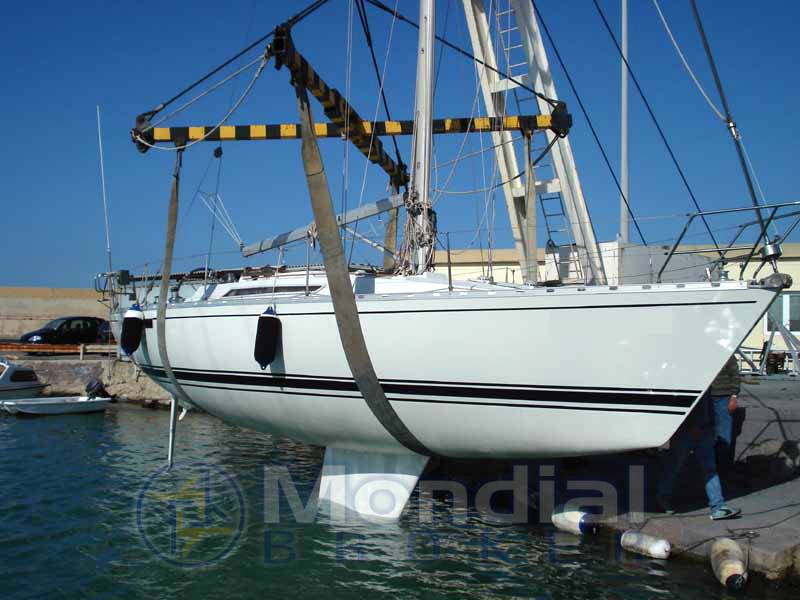 Beneteau First 38