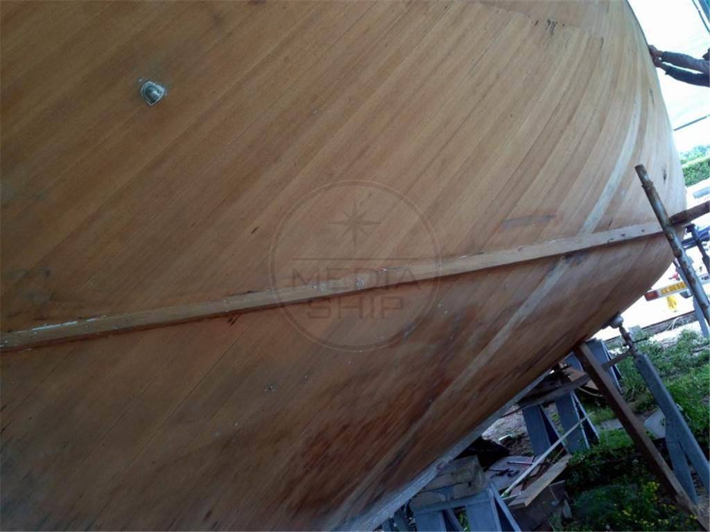 Cosnava costruzioni navali viareggio Cosnava 38 fly