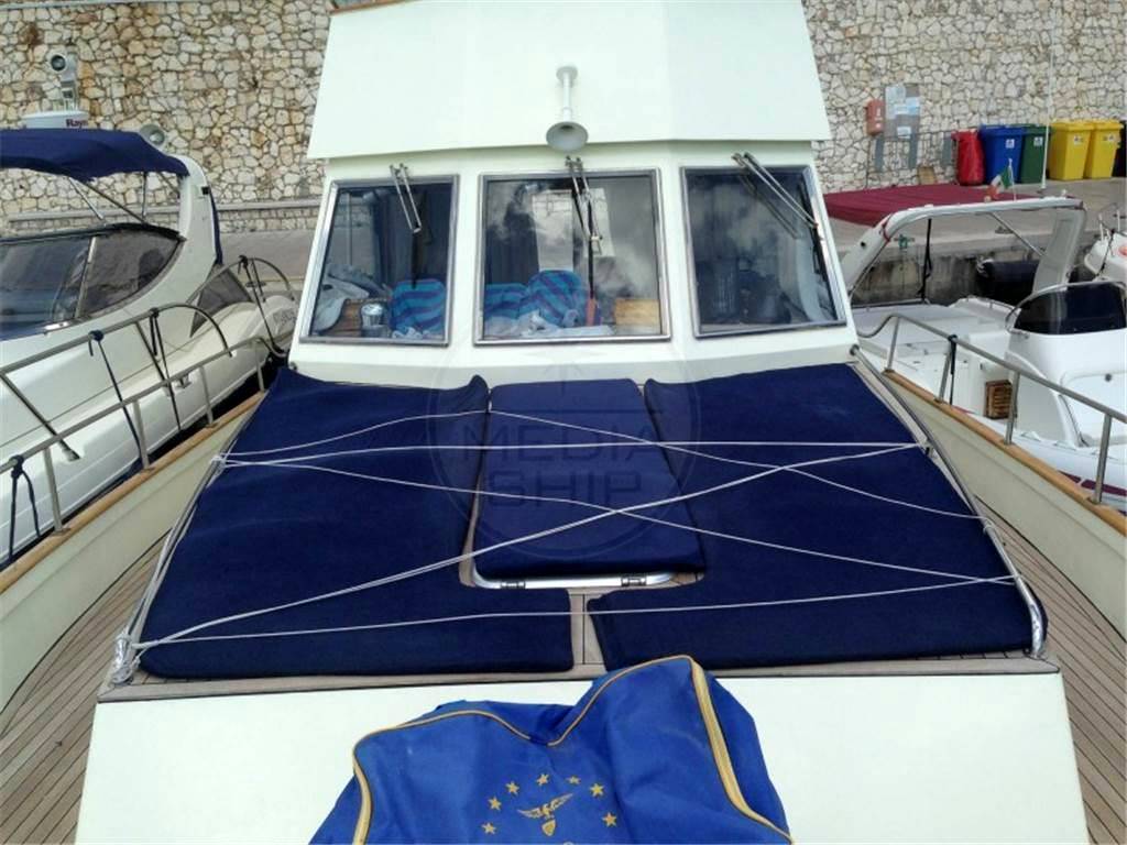 Cosnava costruzioni navali viareggio Cosnava 38 fly