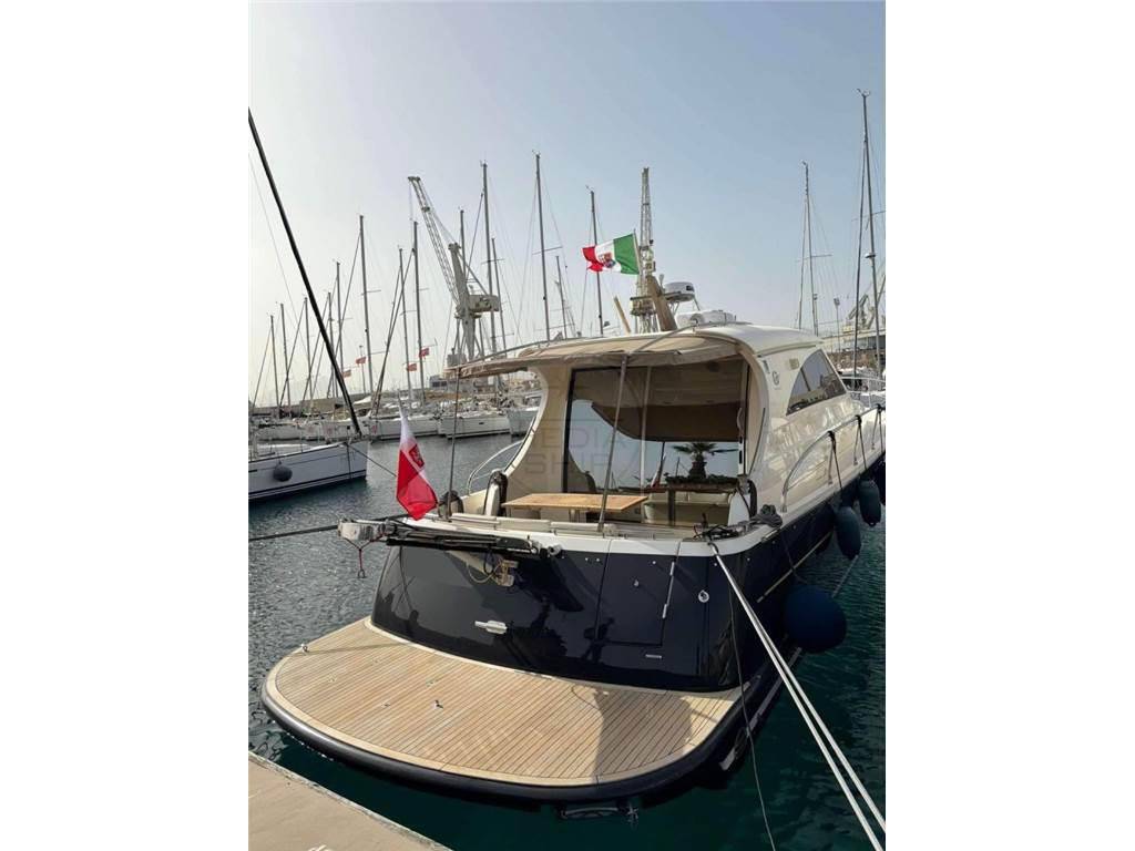 Cantieri estensi Goldstar 440s