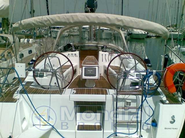 Beneteau Oceanis 43