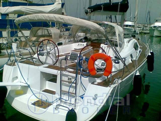 Beneteau Oceanis 43