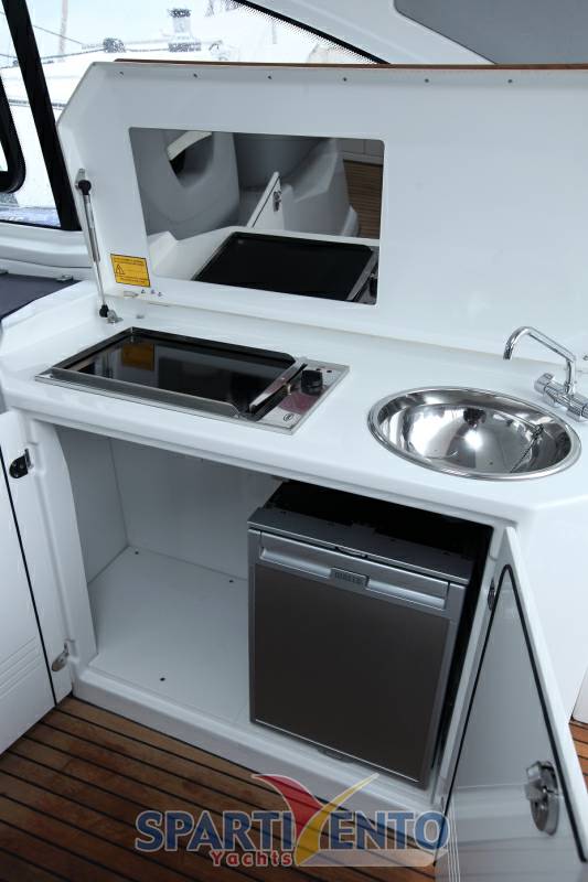 Beneteau Montecarlo 42