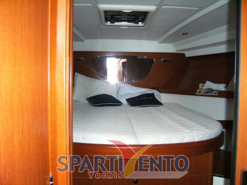 Beneteau Antares 36