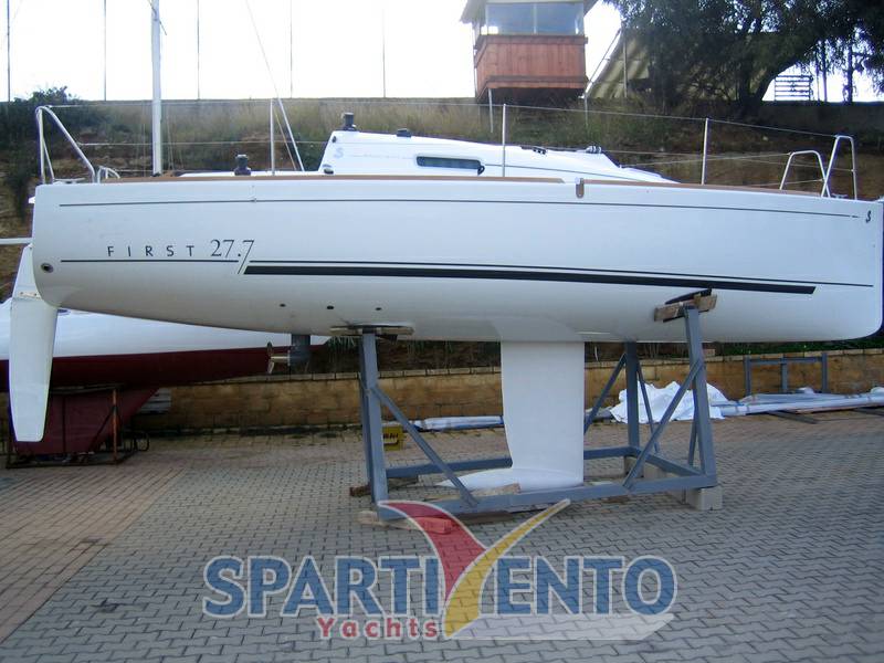 Beneteau First 27.7