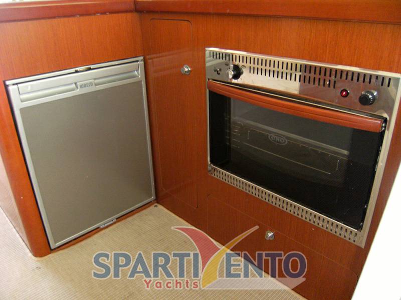 Beneteau Antares 36