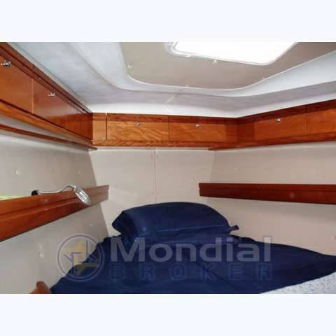 Bavaria 42 cruiser
