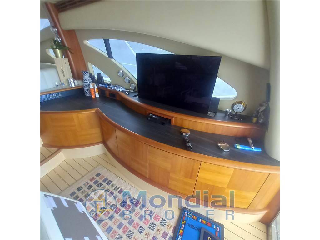 Azimut 62