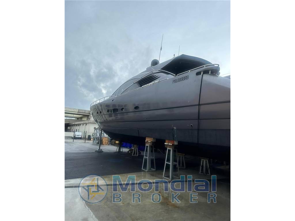 Pershing 76