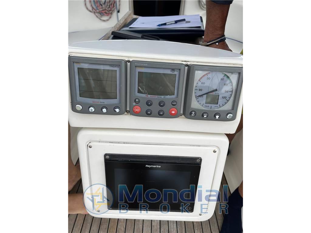 Bavaria 42 cruiser