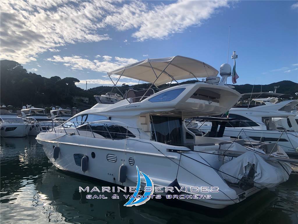 Azimut 47 fly