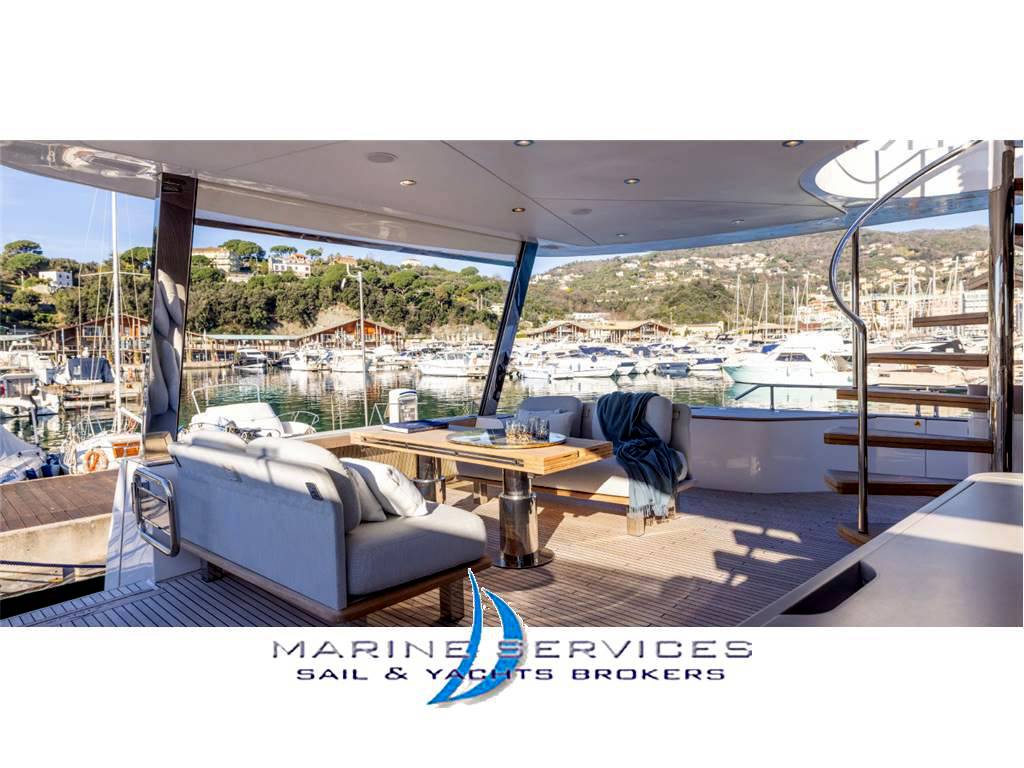 Azimut Magellano 25 metri