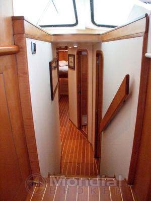 Bertram 60 conv.