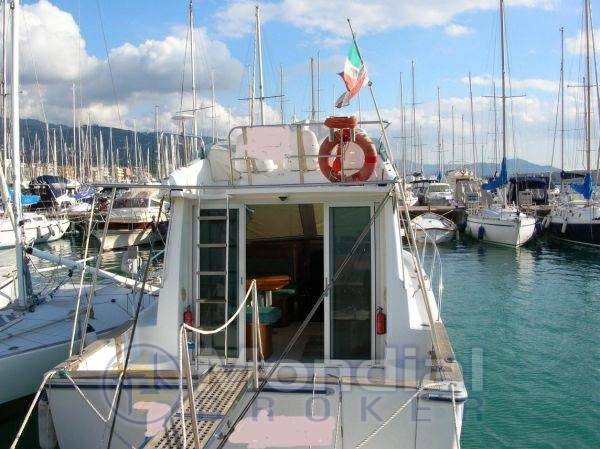 Beneteau Antares 905