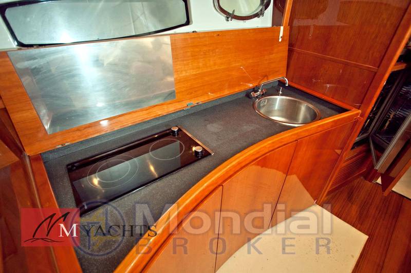 Pershing 50