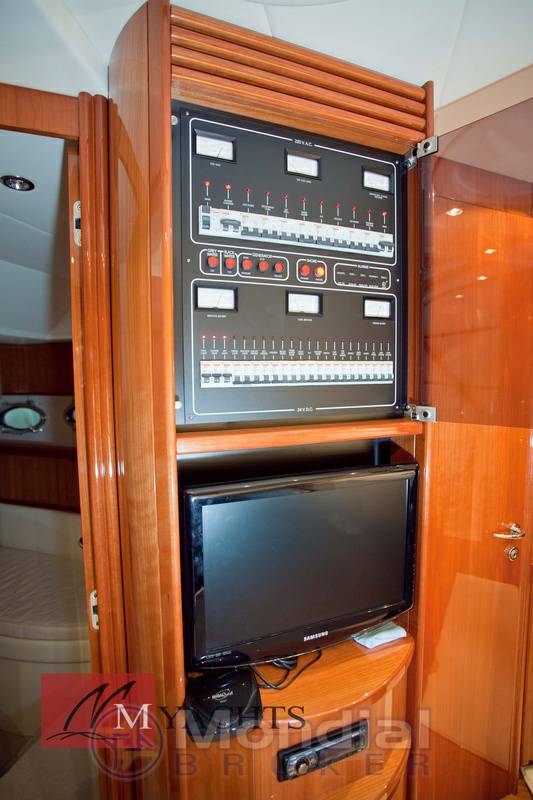 Pershing 50