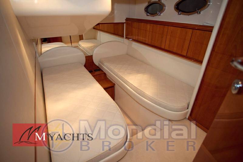 Pershing 50